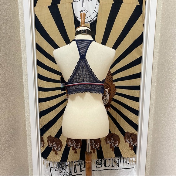 🌈 SOLD Stunning Mesh halter bra top - Picture 6 of 11